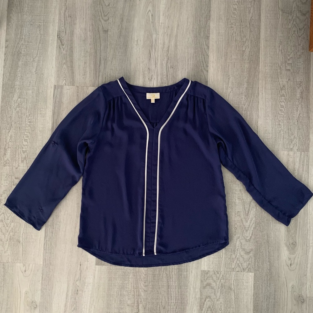 Dark blue blouse